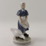 886 2096 FIGURINE